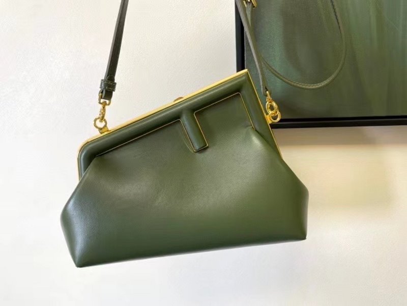 Fendi Green Leather Bag BFND9948