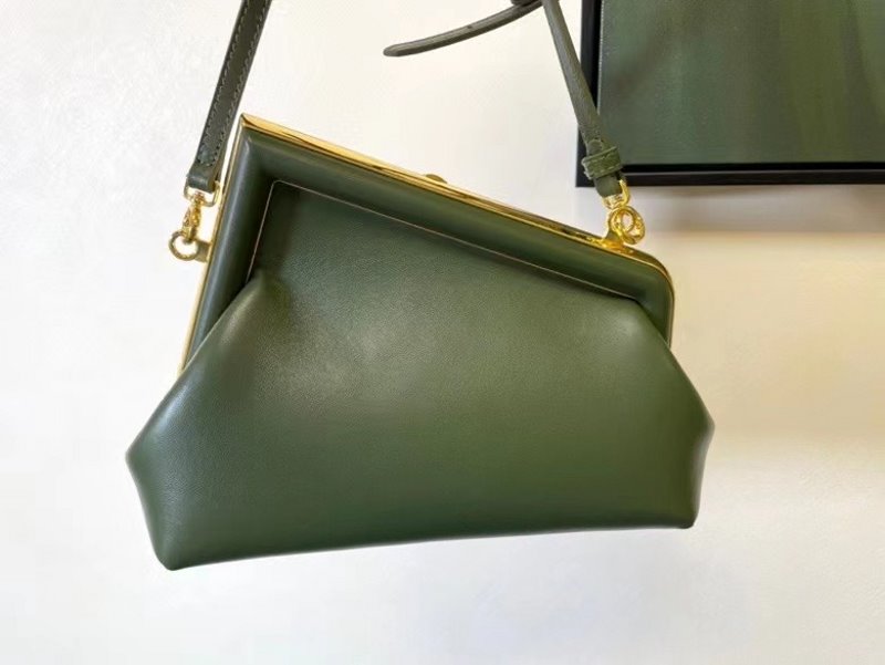 Fendi Green Leather Bag BFND9948