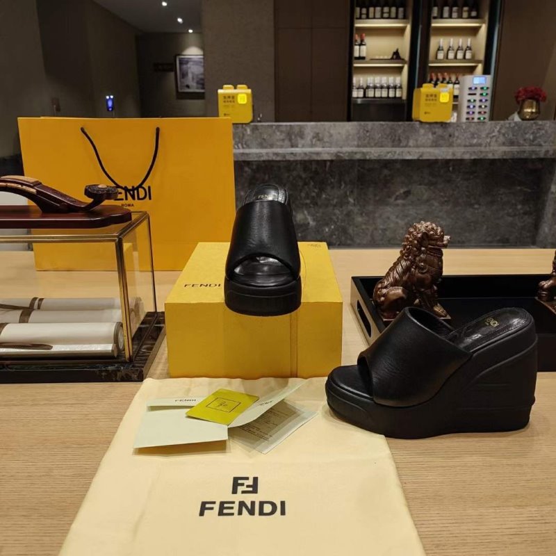 Fendi High Heeled Sandals SHS05127