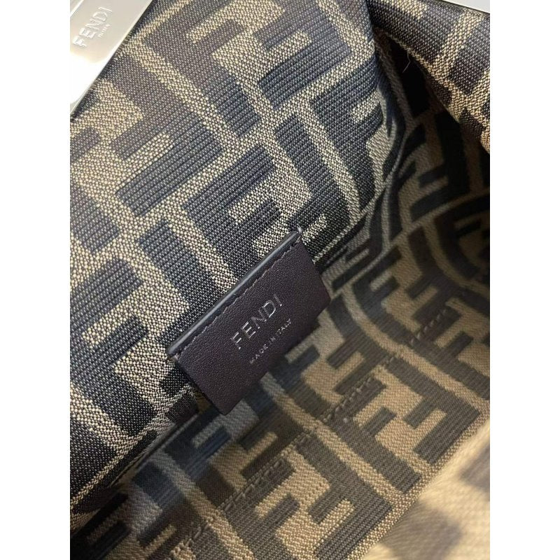 Fendi Leather Bag BGMP0095