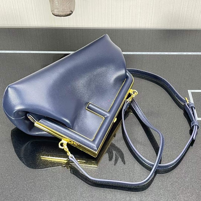 Fendi Leather Bag BGMP0099