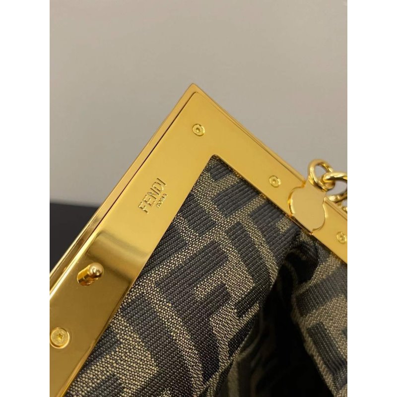 Fendi Leather Bag BGMP0101