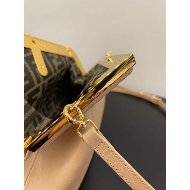 Fendi Leather Bag BGMP0103
