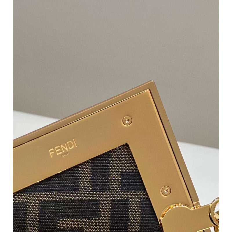 Fendi Leather Shoulder Bag BGMP0365