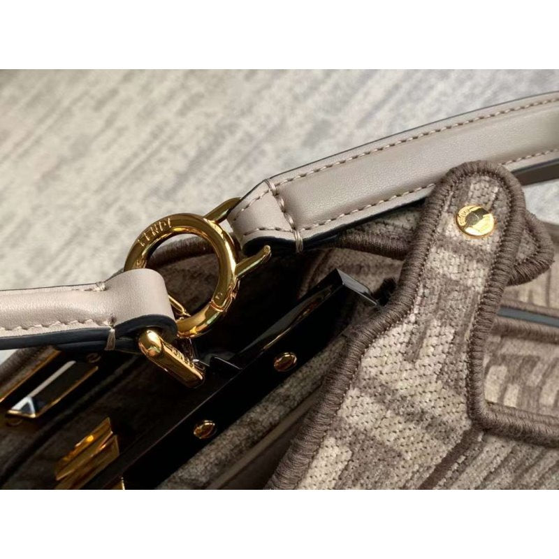 Fendi Peekaboo Hand Bag BGMP1621