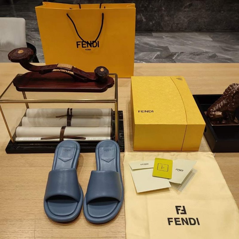 Fendi Sandals SHS05121