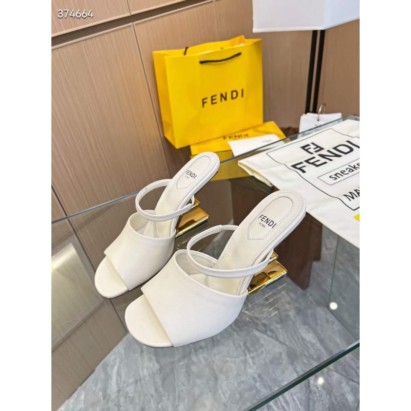 Fendi Sandals SHS05135