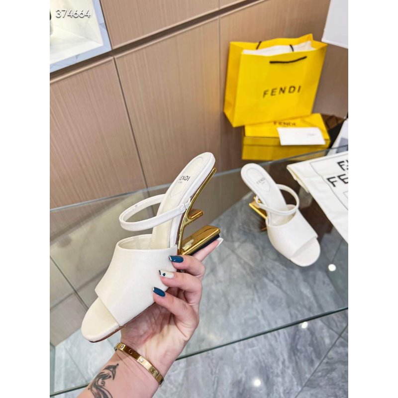 Fendi Sandals SHS05135