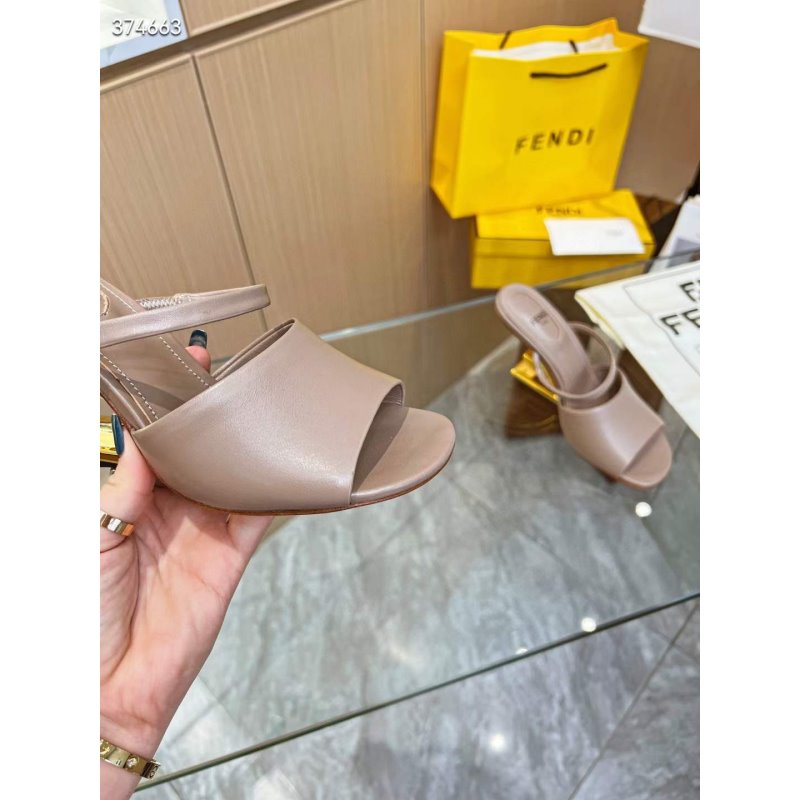 Fendi Sandals SHS05136