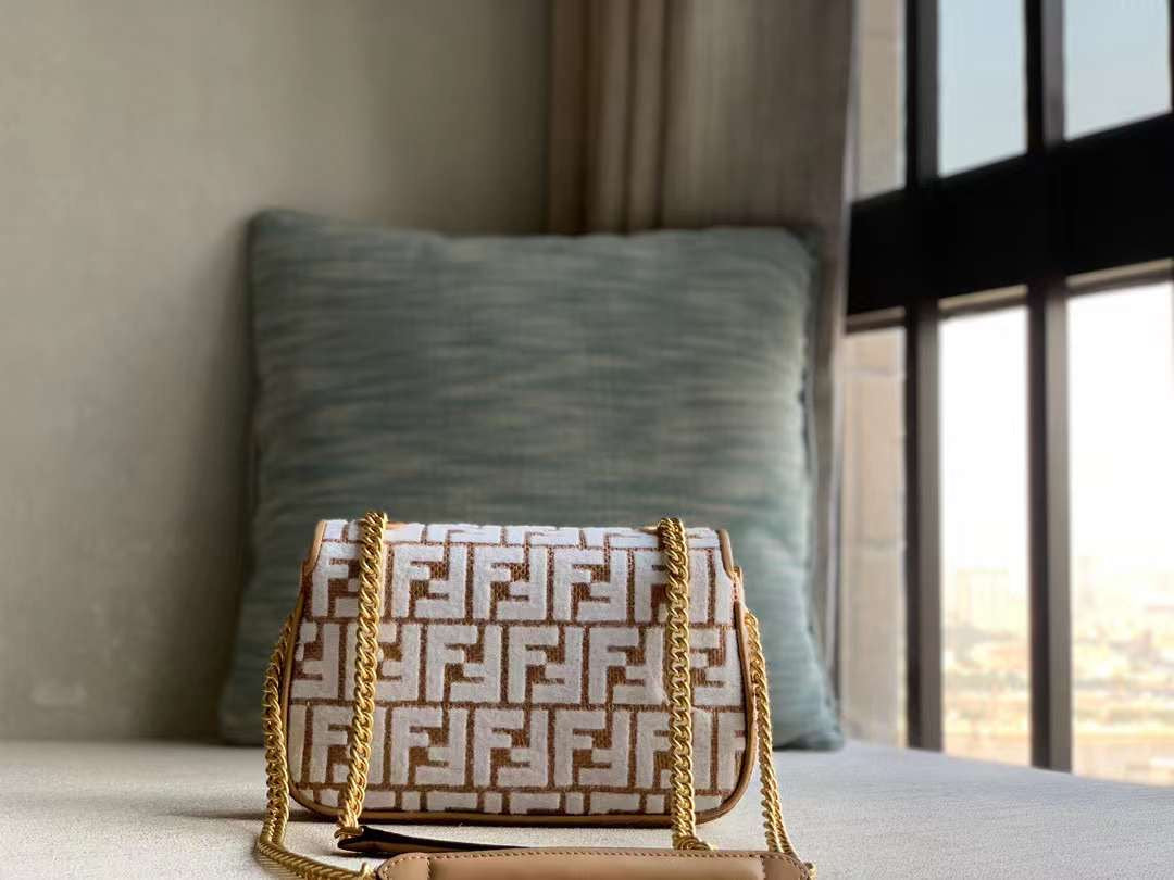 Fendi Medium Baguette Bag WB001413