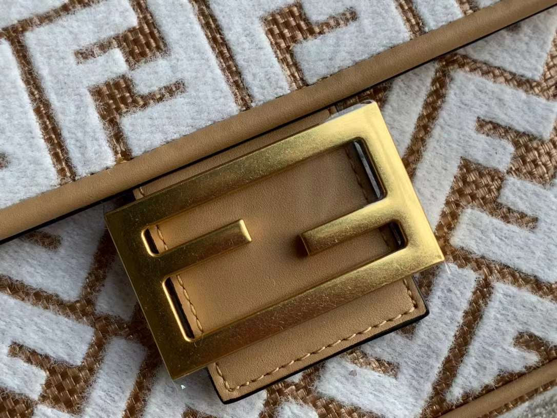 Fendi Medium Baguette Bag WB001413