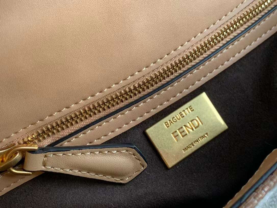 Fendi Medium Baguette Bag WB001413