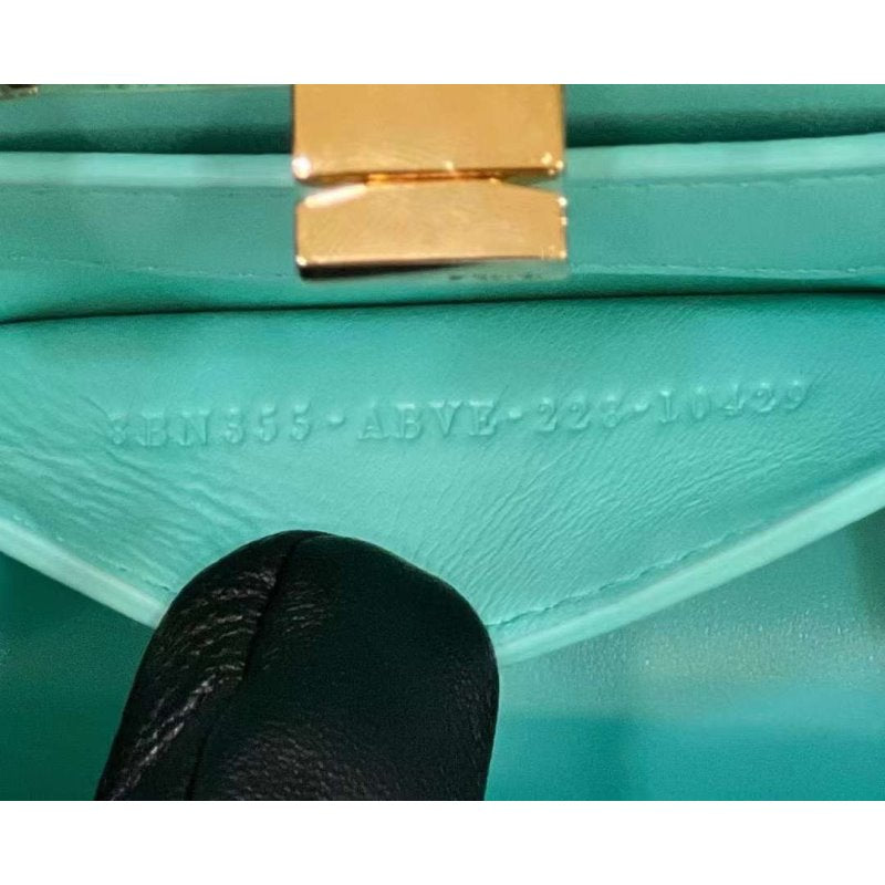 Fendi Peekaboo Hand Bag BG02002