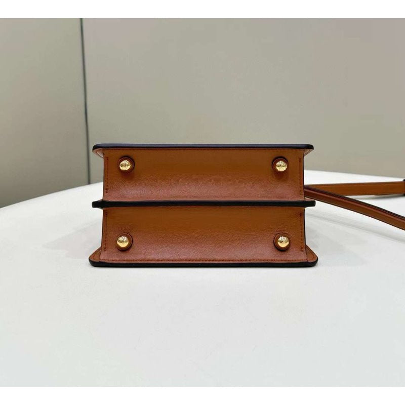 Fendi Peekaboo Hand Bag BG02010