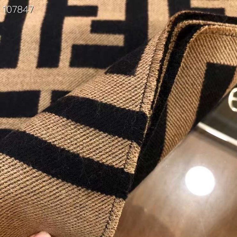 Fendi Wool Cashmere Scarf SS001024