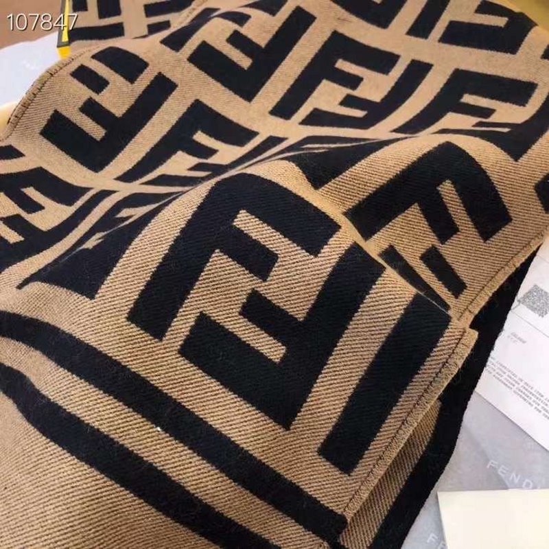 Fendi Wool Cashmere Scarf SS001024