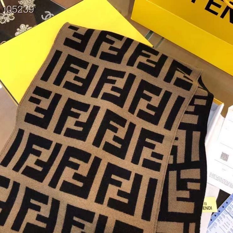 Fendi Wool Cashmere Scarf SS001027