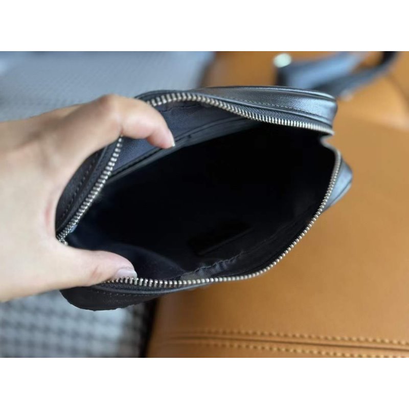 Fendi Zipper Shoulder Wallet WB001373