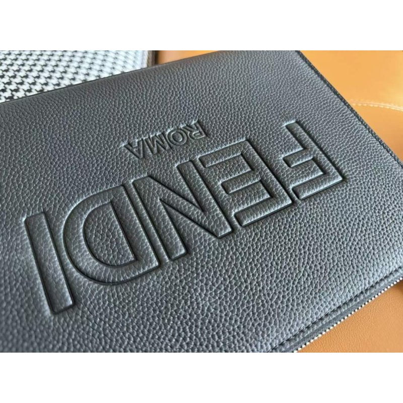 Fendi Zipper Shoulder Wallet WB001374