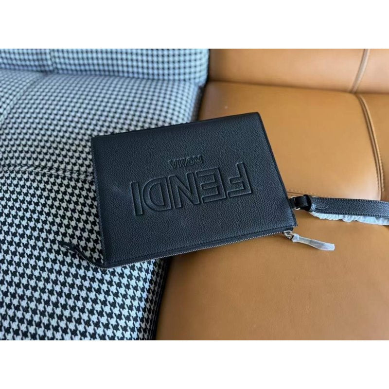 Fendi Zipper Shoulder Wallet WB001374