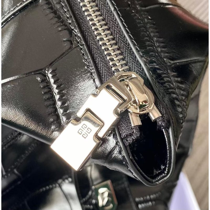 Givenchy Antigona Lock Bag BGV00175