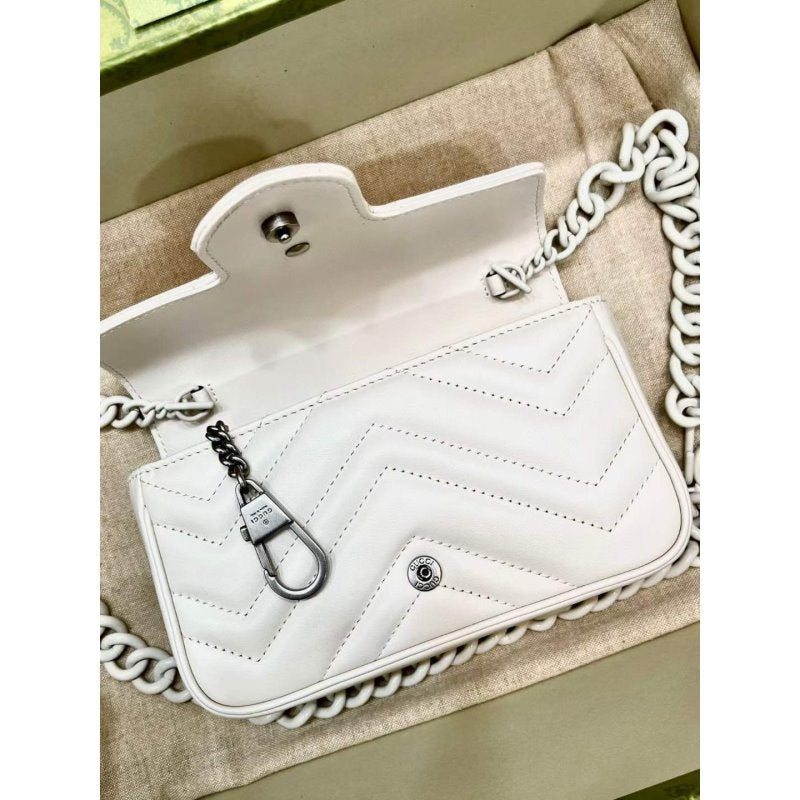 Gucci Gucci Marmont Chain Mini Bag BG02219