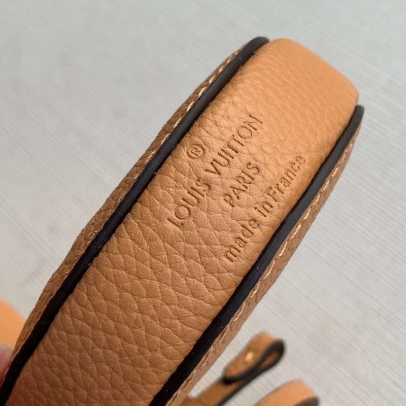 Louis Vuitton Bella Monogram Hand Bag BGMP1299