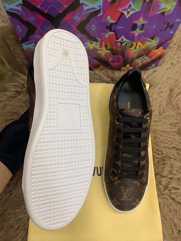 Louis Vuitton Brown Shoes SHS02540