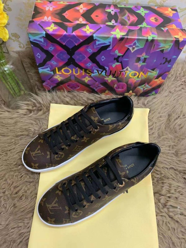 Louis Vuitton Brown Shoes SHS02540