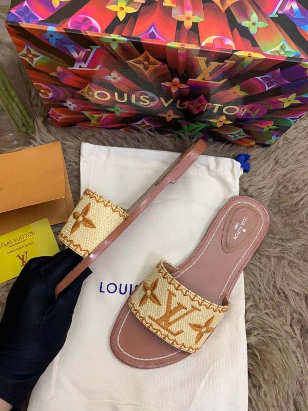 Louis Vuitton Brown Slippers SHS02550