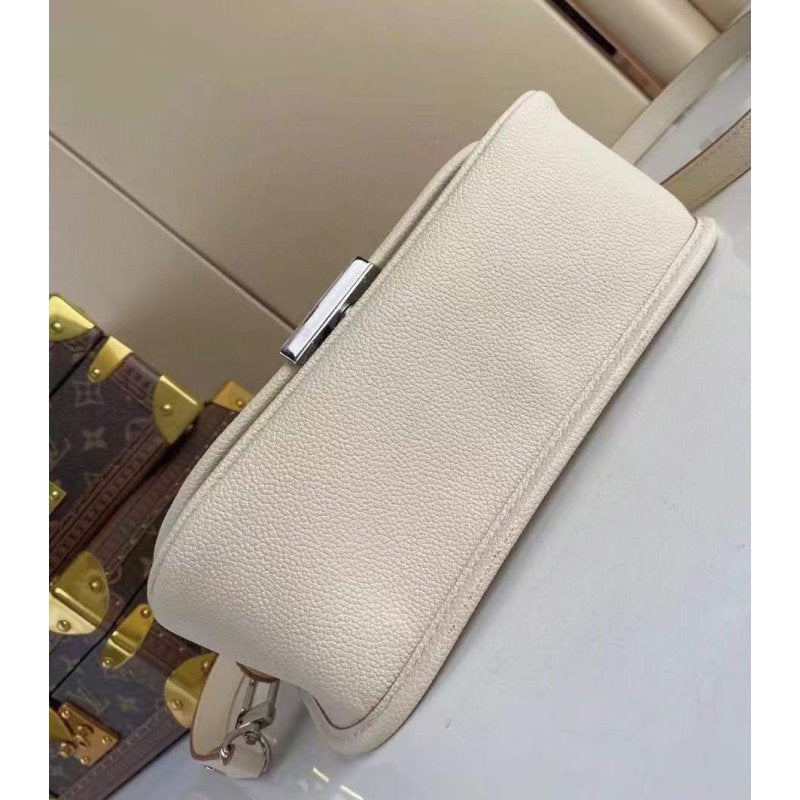 Louis Vuitton Busi Baguette Bag BGMP1479