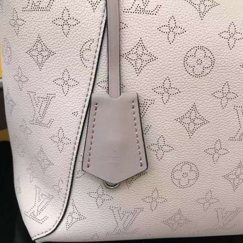 Louis Vuitton Hina Hand Bag BGMP1324