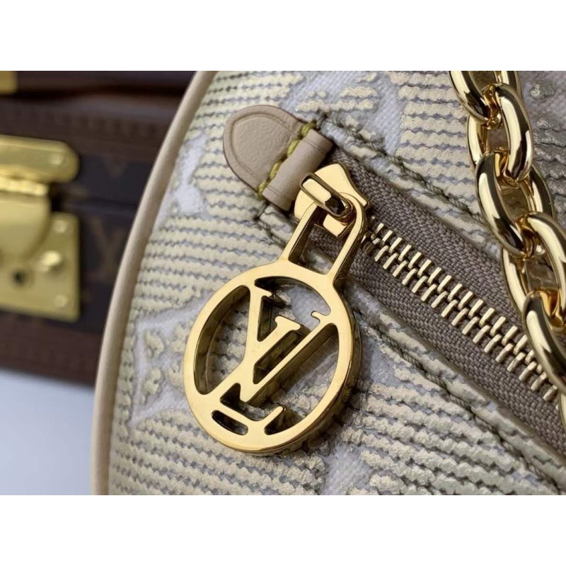 Louis Vuitton Loop Baguette Bag BGMP1475