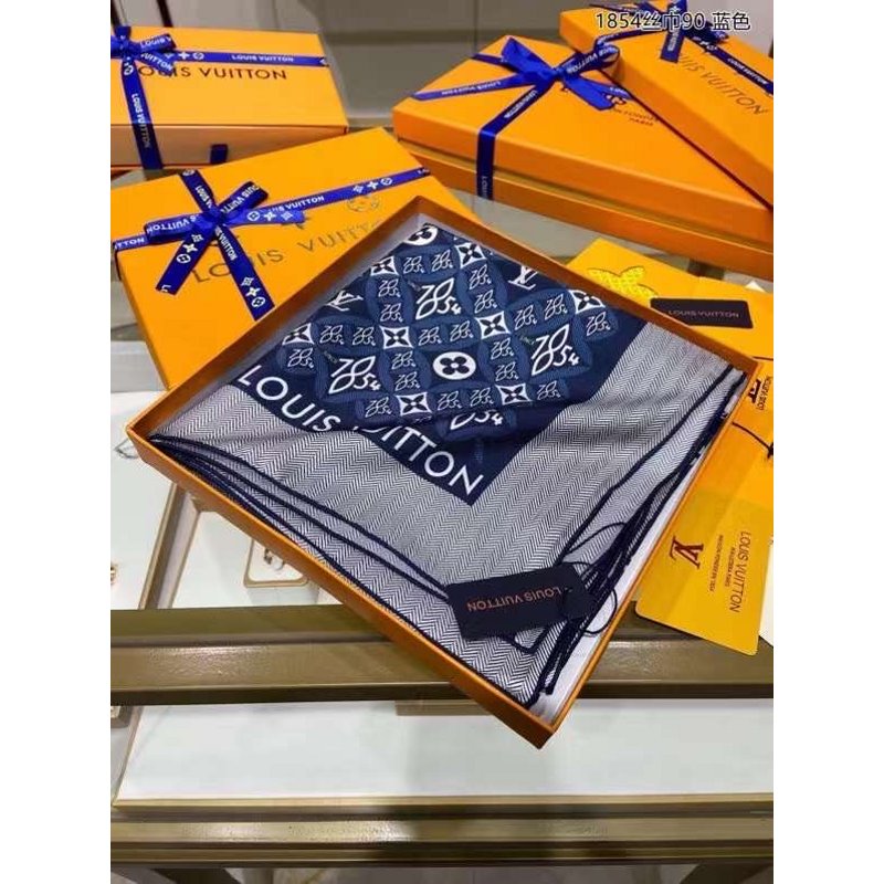 Louis Vuitton Silk Scarf SS006059