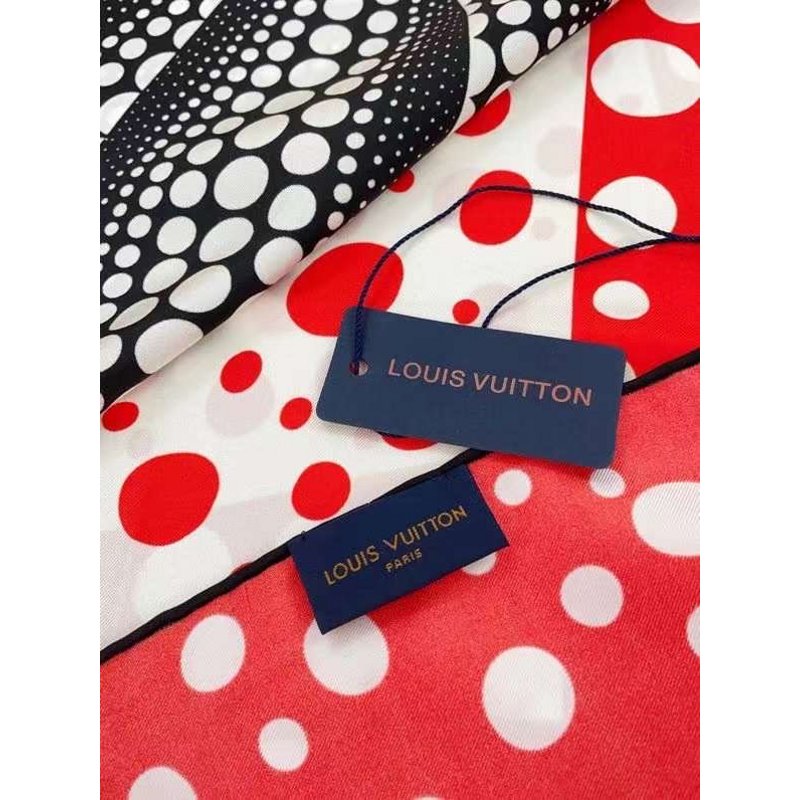 Louis Vuitton Twill Silk Square Scarf SS006071