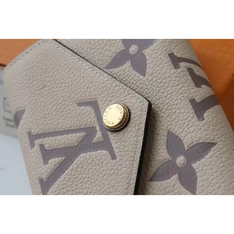 Louis Vuitton Victor Wallet BLV00820