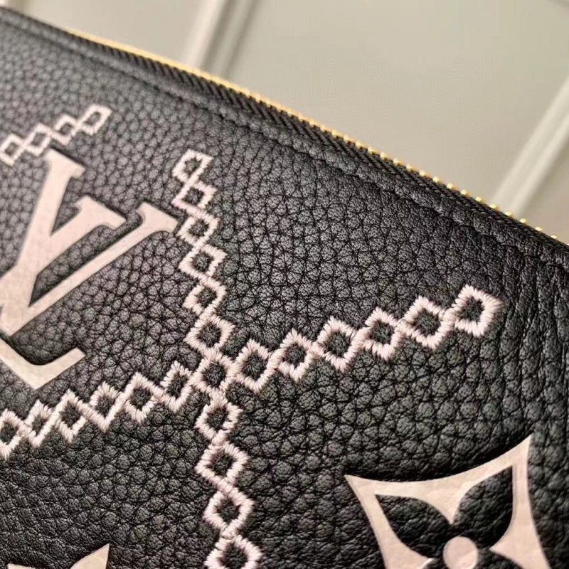 Louis Vuitton Zippy Wallet WLB01356