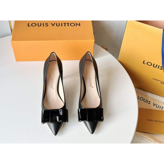 Louis Vuitton Heeled Pointed Toe Shoes  SH00116