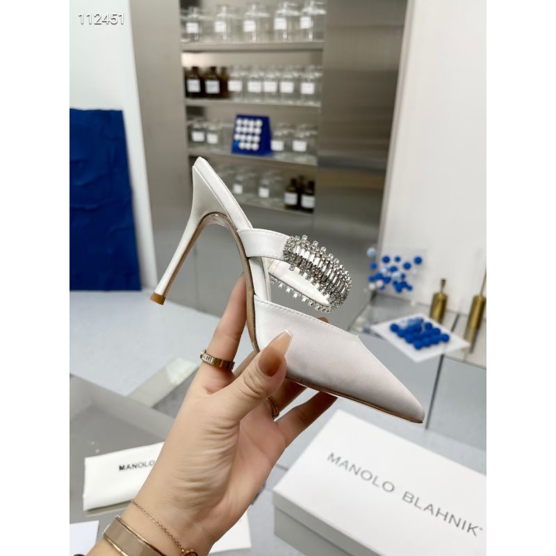 Manolo Blahnik High Heeled Pumps SHS03469