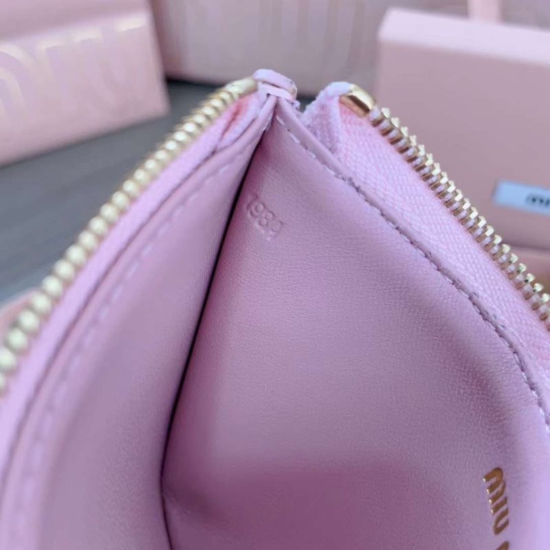 Miu Miu Pocket Wallet WB001363