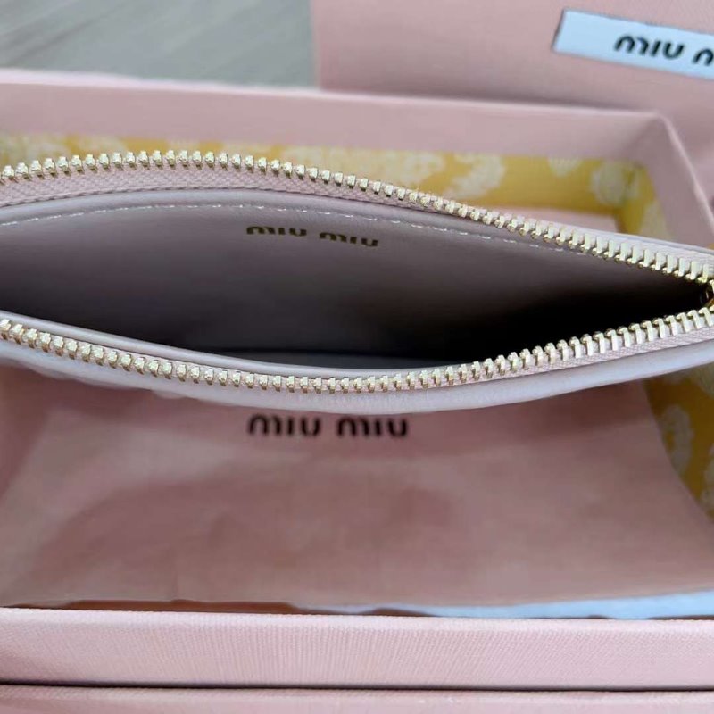 Miu Miu Pocket Wallet WB001364