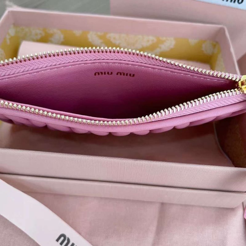 Miu Miu Pocket Wallet WB001365