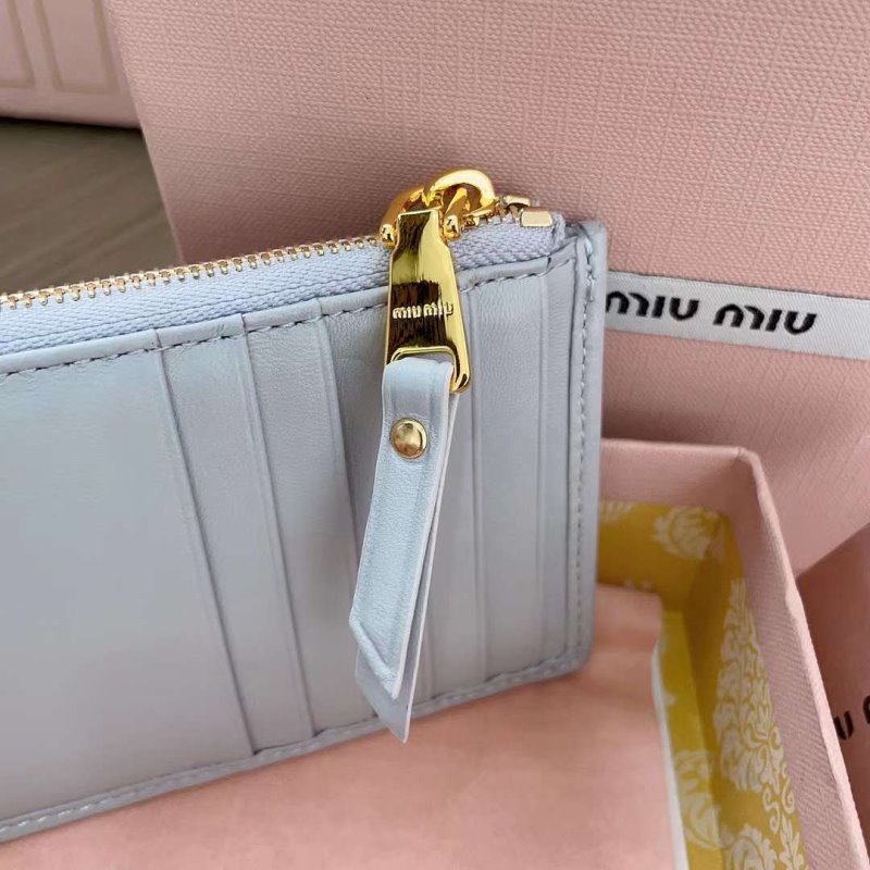 Miu Miu Pocket Wallet WB001366
