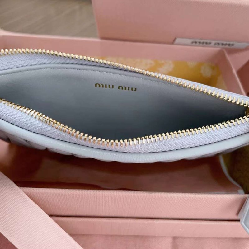 Miu Miu Pocket Wallet WB001366