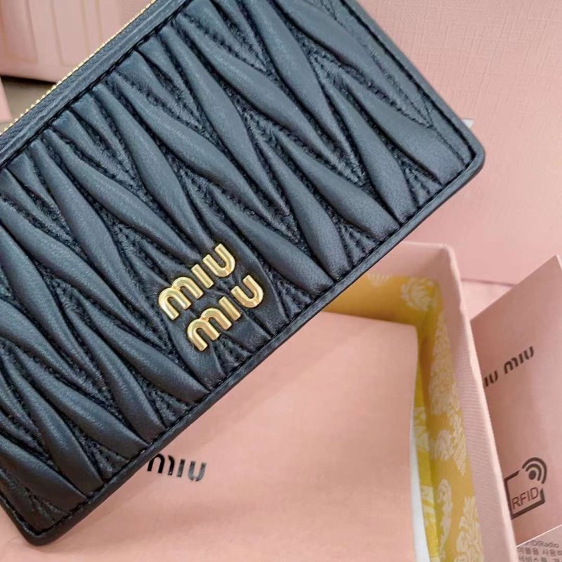Miu Miu Pocket Wallet WB001367