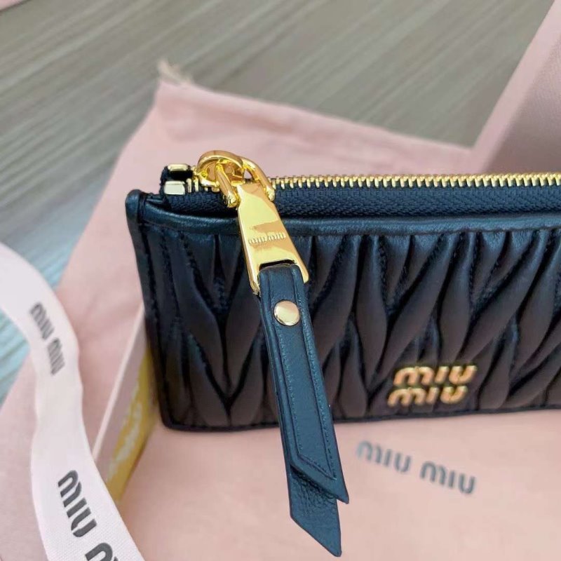 Miu Miu Pocket Wallet WB001367