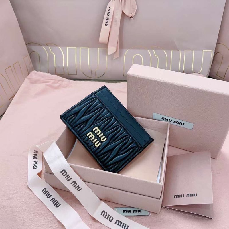 Miu Miu Pocket Wallet WB001370