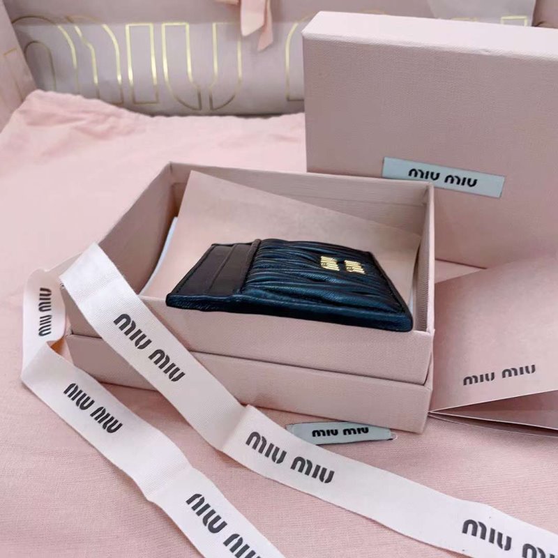 Miu Miu Pocket Wallet WB001370