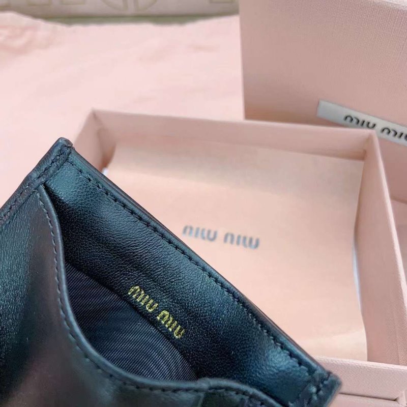 Miu Miu Pocket Wallet WB001370