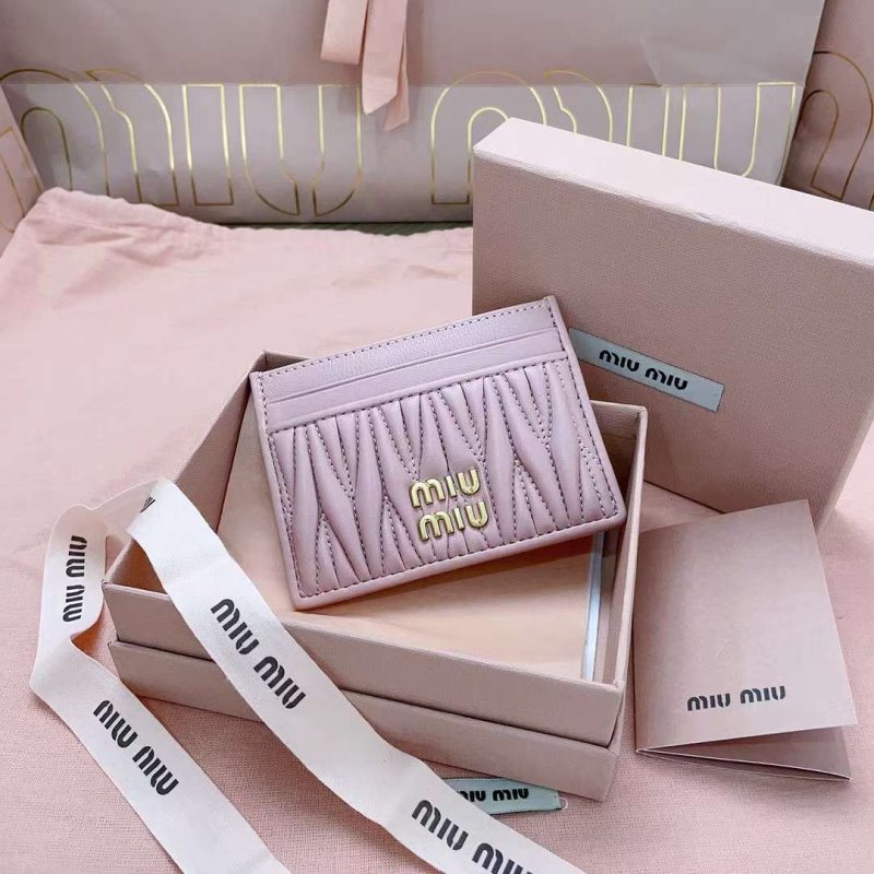Miu Miu Pocket Wallet WB001371